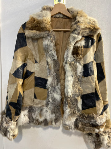 GIACCA IN PATCHWORK DI VERA PELLE E INSERTI IN PELLICCIA