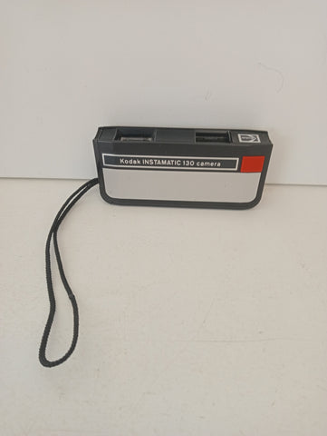 KODAK INSTAMATIC 130 + ACCESSORIO