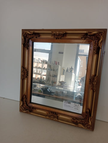 SPECCHIO CORNICE FINTOLEGNO DORATO 35X40