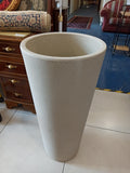 VASO IN RESINA H84XDIAMETRO29 CM