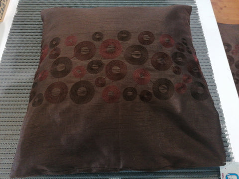 CUSCINO MARRONE C/RICAMO