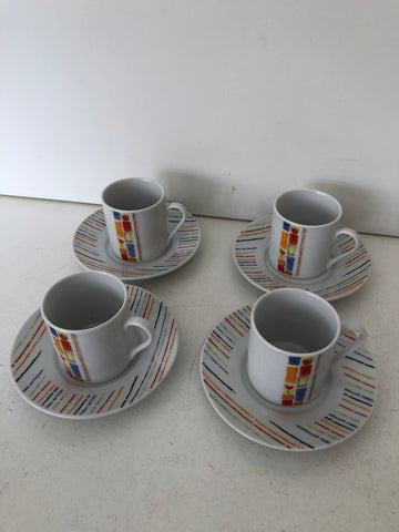 4 TAZZE CAFFE + 4 PIATTINI IN PORCELLANA