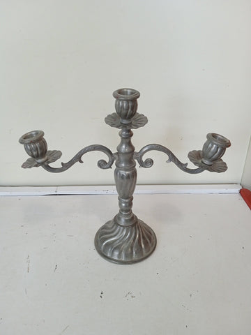 CANDELABRO TRE LUCI IN PELTRO H30XL28 CM
