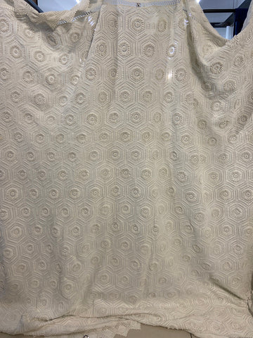 COPERTA MATR. L 190X260CM COTONE BIANCO REALIZZATA A MANO C/NODINI E FIORI RICAMATI