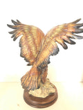 SCULTURA AQUILA IN RESINA CON ALI SPIEGATE L40XH43CM