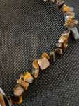 COLLANA LUNGA FRAMMENTI DI OCCHIO DI TIGRE