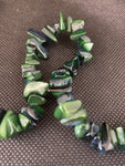 COLLANA LUNGA FRAMMENTI DI MALACHITE NATURALE