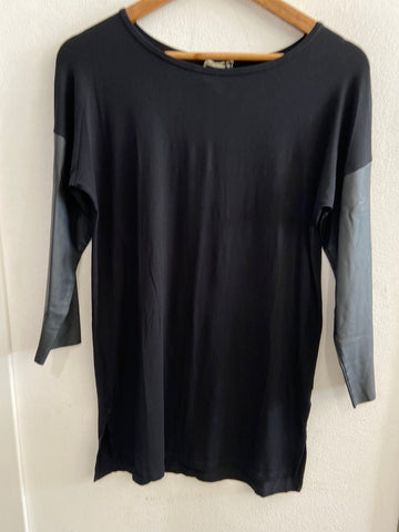 MAGLIA NTIMISSIMI TGS NERO C/RIPORTO IN SIMILPELLE(PARI AL NUOVO)