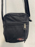 BORSELLO EASTPAK NERO