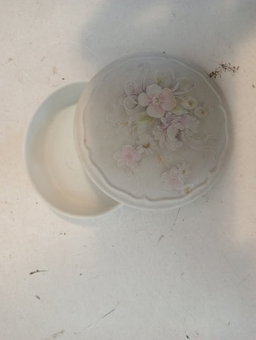 SCATOLA IN PORCELLANA LE ROY LIMOGES H3XDIAMETRO7 CM