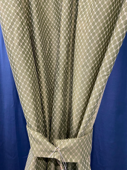 COPPIA TENDE VERDE RICAMATO L140X280CM C/FERMATENDA