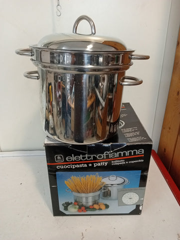 PENTOLA DUE MANICI CON COPERCHIO ACCIAIO ELETTROFIAMMA 18/10 H20XDIAMETRO20 CM E SCOLAPASTA