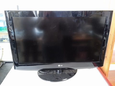 TELEVISORE LG 32 POLLICI ( TELECOMANDO ALLA CASSA )