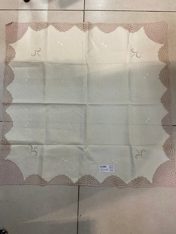 CENTRO TAVOLA L88X86CM IN LINO BIANCO C/RICAMO ECRU'