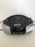 RADIO CASSETTA ( CD NON FUNZIONANTE )