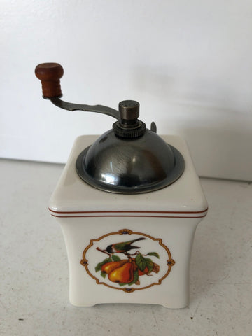 RIPRODUZIONE MACININO IN PORCELLANA H7XL5XP5 CM