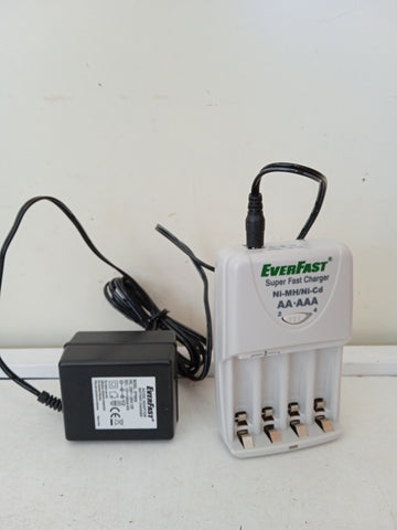 CARICA BATTERIA EVER FAST PILE ALCALINE