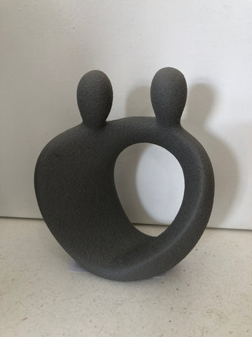 STATUA L'ABBRACCIO L12 X H14