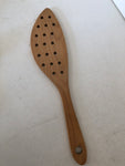 MESTOLO FILTRANTE IN LEGNO H1.5XL37XP8 CM