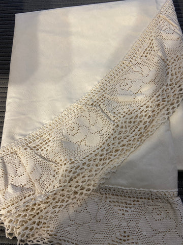 TOVAGLIA D190CM IN COTONE PANNA  INAMIDATO DAMSCATO C/BALZA UNCINETTO