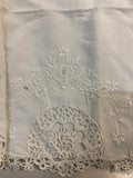 ASCIUGAMANO GRANDE IN LINO BIANCO C/RICAMO INTAGLIATO