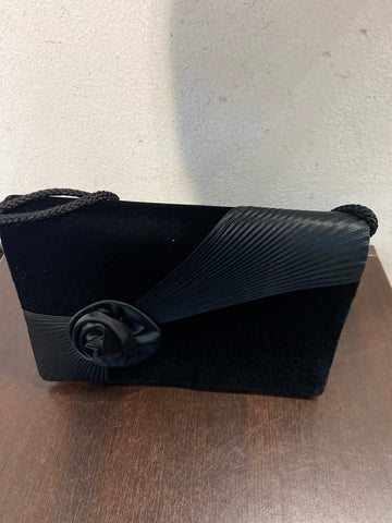 POCHETTE CAMOSCIO NERO C/FIORE