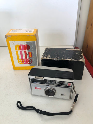 KODAK INSTAMATIC 100 CAMERA CON CONFEZIONE ORIGINALE