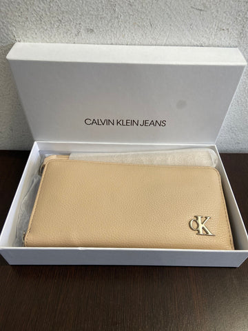 PORTAFOGLIO CKJ BEIGE SIMILPELLE(PARI AL NUOVO)