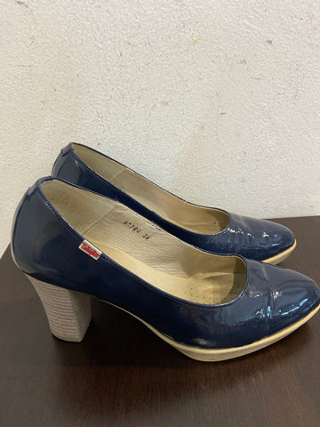 DECOLLETE' CALLAGHAN MIS.38 BLU VERNICE
