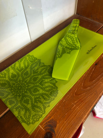 VASSOIO RETTANGOLARE IN VETRO VERDE H1.5XL34XP16 CM + PALETTA