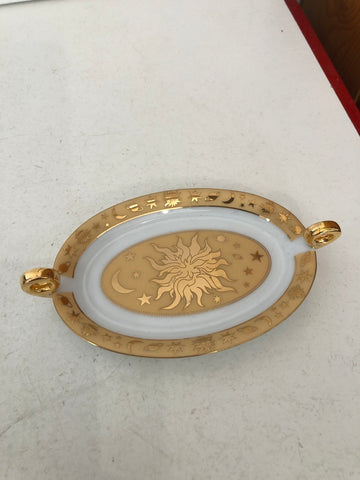 PIATTO IN PORCELLANA DUE MANICI H1.5XL10XP8 CM