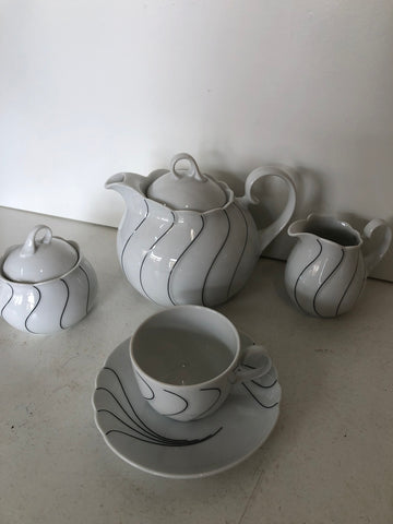 SERVIZIO THE' IN PORCELLANA BAVARIA 15 PZ + PIATTI