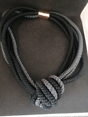 GIROCOLLO MULTIFILI GRIGIO/NERO IN TESSUTO