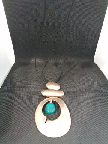 COLLANA ETNICA C/CIONDOLO DORATO/VERDE