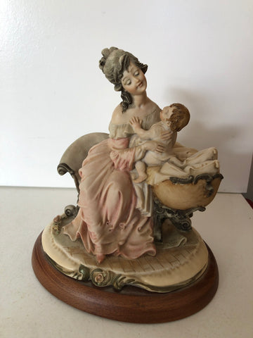 STATUA IN RESINA B. MERLI TIPO CAPODIMONTE H20XL15XP10 CM
