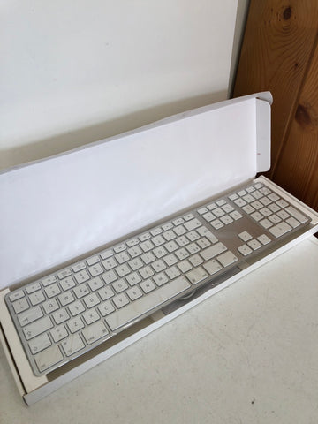 TASTIERA APPLE MB110T/A MODELLO A1243 PARI AL NUOVO