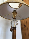 LAMPADA CLASSICA IN LEGNO E VETRO H63XD34 CM