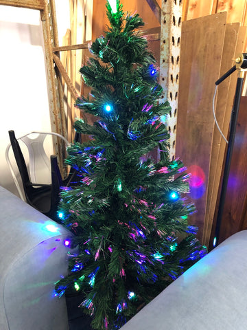 ALBERO DI NATALE CON LUCI COLORATE H145XL59 CM ( ACCESSORI ALLA CASSA )