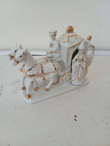 CARROZZA IN PORCELLANA PABEN H10XL13XP5 CM