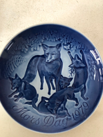 PIATTO IN PORCELLANA ROYAL COPENHAGEN MARS DAG 1979 H2XDIAMETRO14 CM