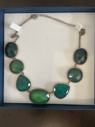 COLLANA PIETRE VERDI SFUMATE
