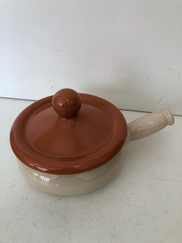 TEGAME IN TERRACOTTA UN MANICO CON COPERCHIO H5XDIAMETRO8 CM