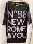 ABITO VICOLO TGM NERO C/SCRITTA LILLA