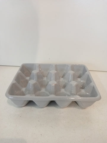 PORTA UOVO IN PORCELLANA 12 POSTI H4XL15XP10 CM