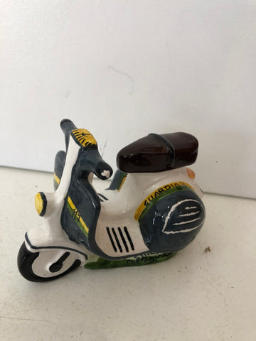 VESPONE GUARDIA DI FINANZA L12