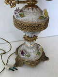 LAMPADA TIPO CAPODIMONTE C/PARALUME ROSA H48XD22 CM