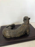 FIGURA DI FELINO IN BRONZO H10XL28XP17 CM