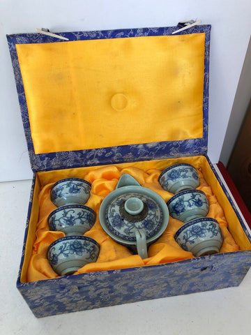 SERVIZIO SAKE IN PORCELLANASTIEL ORIENTALE 7 PZ