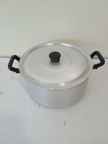 PENTOLA ALLUMINIO DUE MANICI CON COPERCHIO H10XDIAMETRO20 CM