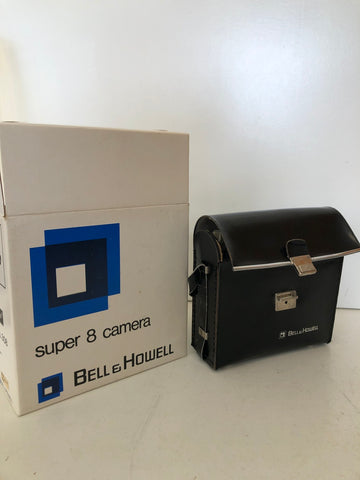 SUPER 8 CAMERA BELL E HOWELL + CUSTODIA